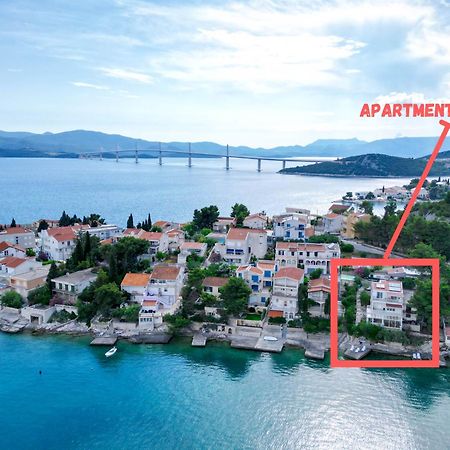 Apartman Bebic Klek Buitenkant foto