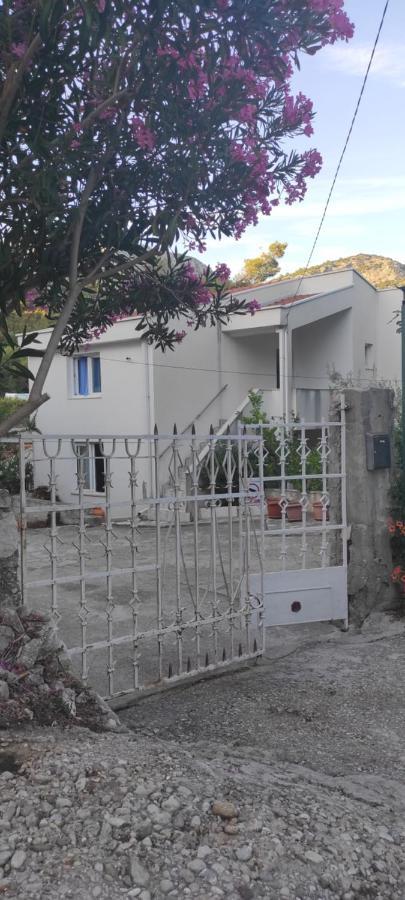 Apartman Bebic Klek Buitenkant foto