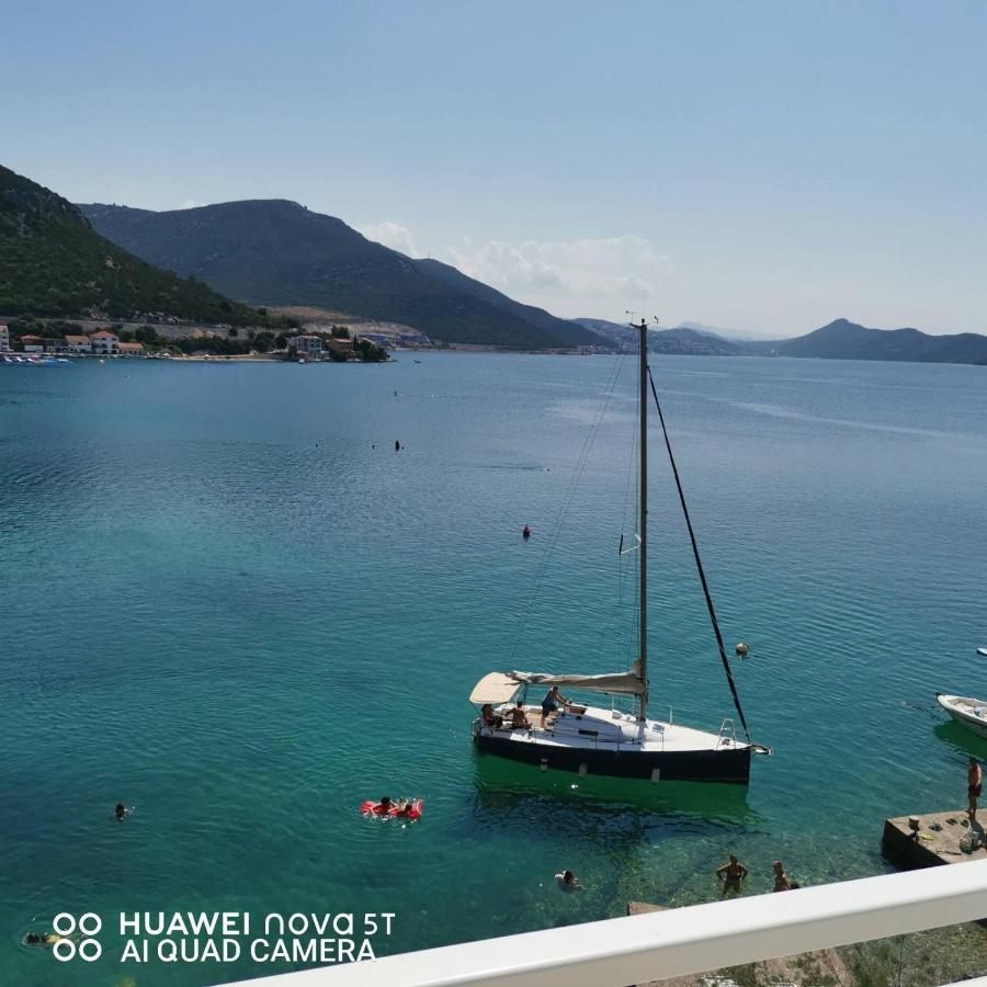 Apartman Bebic Klek Buitenkant foto