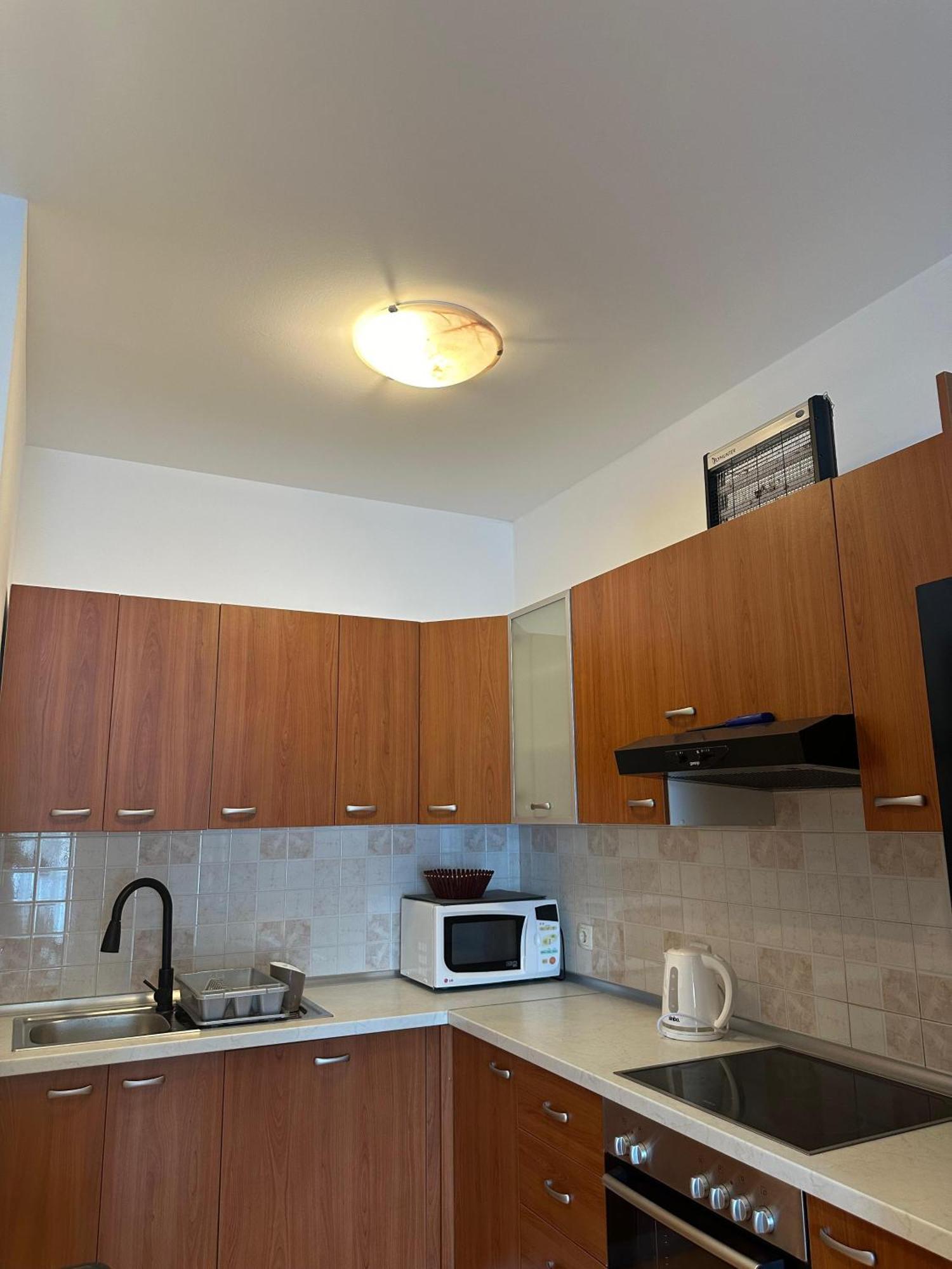 Apartman Bebic Klek Buitenkant foto