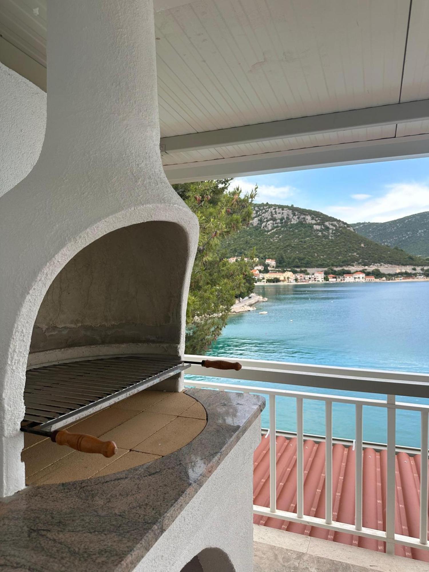 Apartman Bebic Klek Buitenkant foto